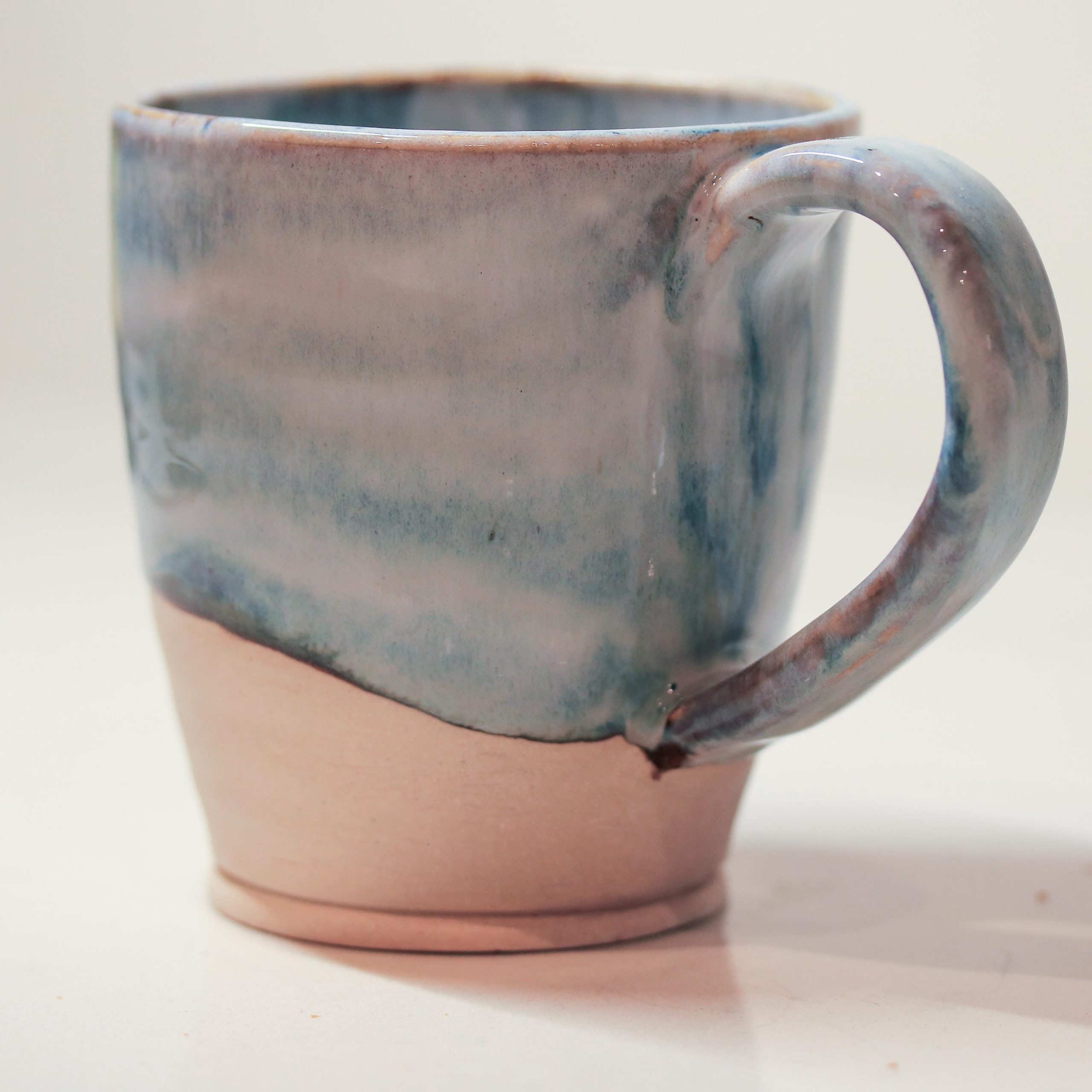 Hand thrown Ceramic stoneware 12oz Mug - Image 4