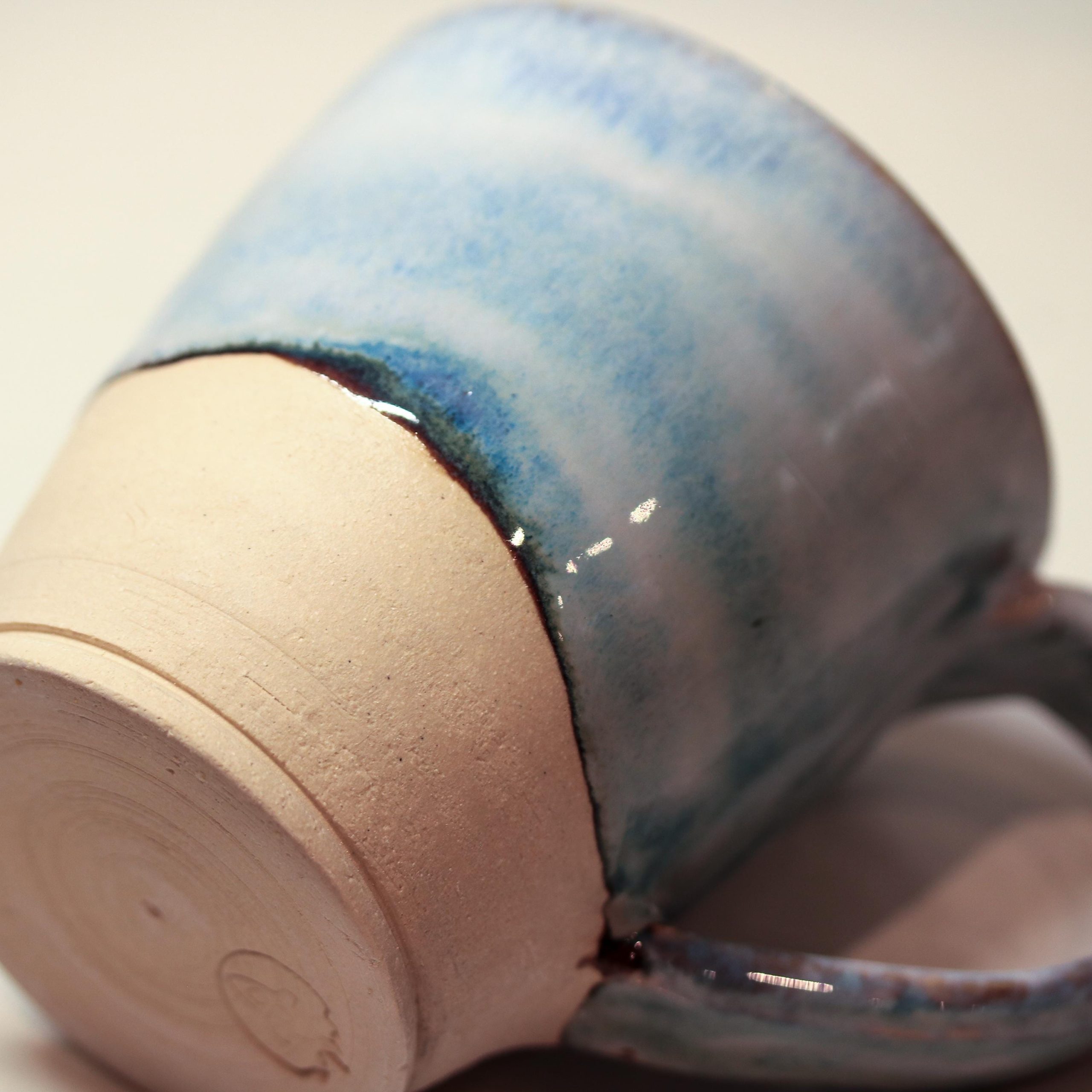 Hand thrown Ceramic stoneware 12oz Mug - Image 6