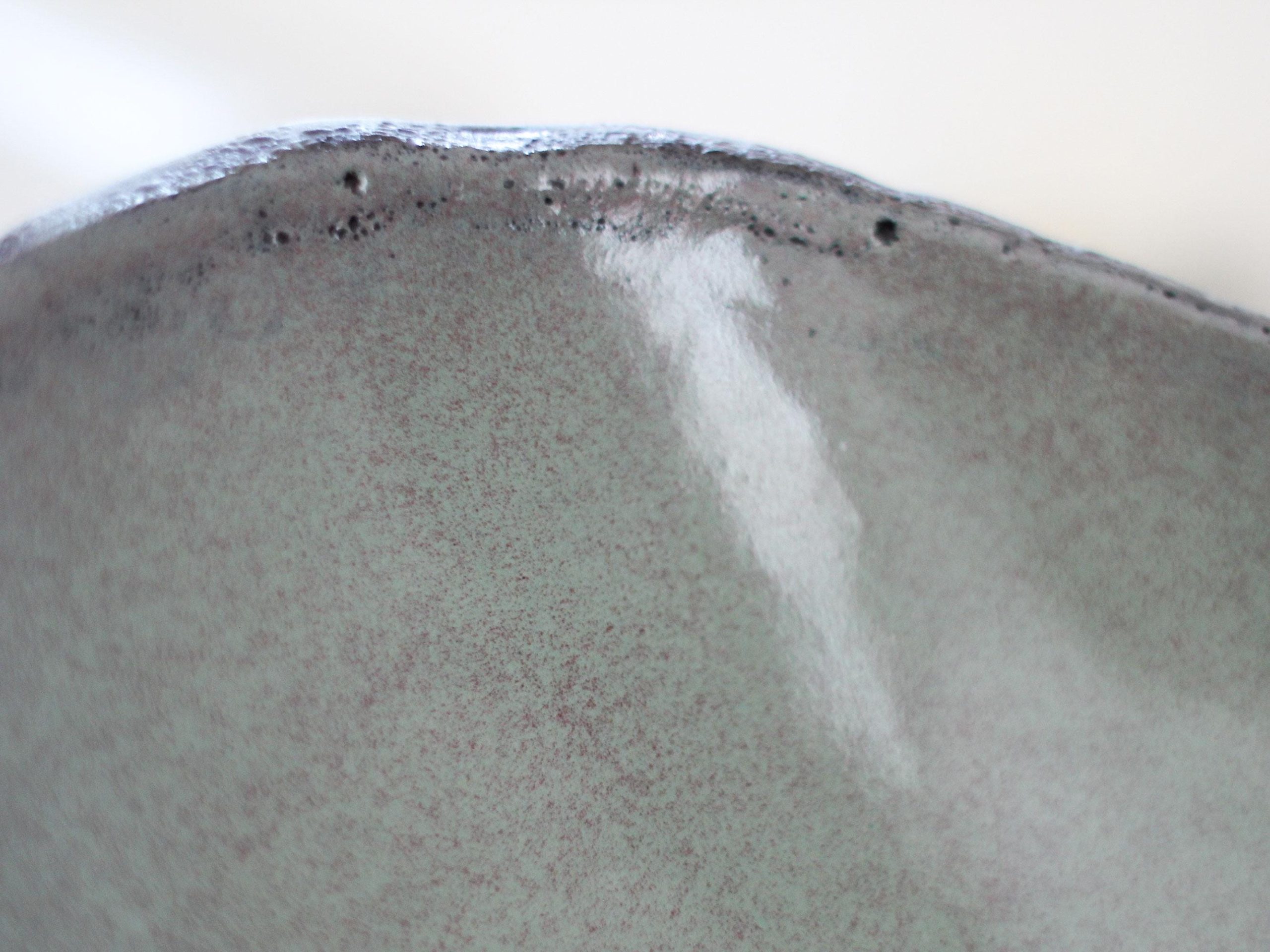 Handmade asymetric ceramic fruit bowl - Image 3